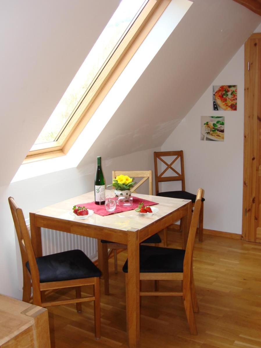 Mosel Ferienhaus Kleine Merle Zell an der Mosel Luaran gambar
